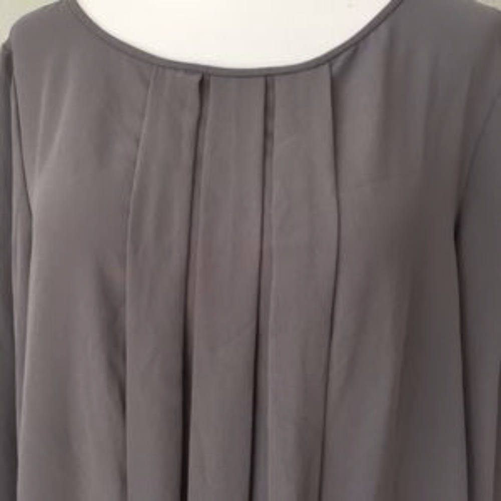 Ann Taylor LOFT Gray Blouse - Picture 4 of 5